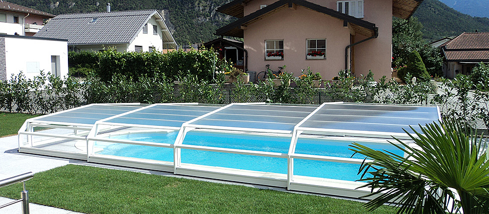 Abri bas Modern sans rail pour piscine - Europa abri