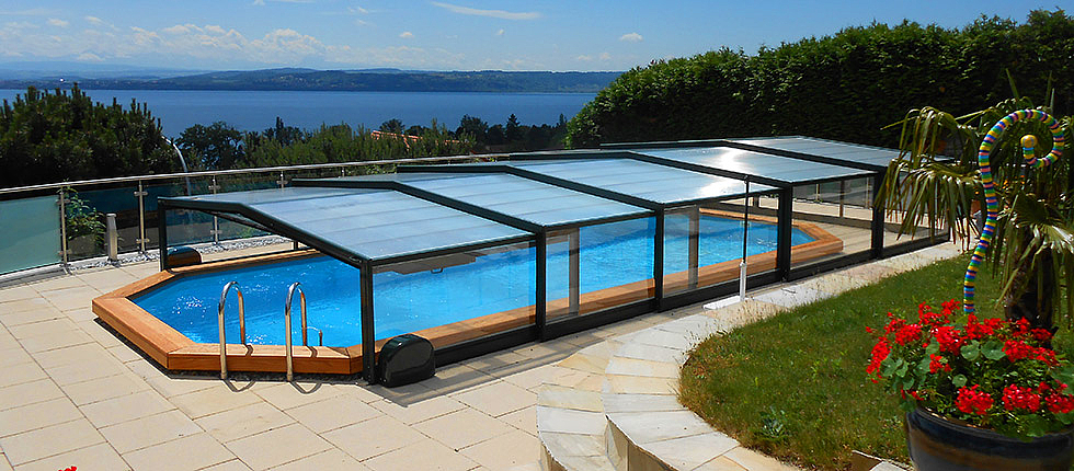 Abri bas Modern sans rail pour piscine - Europa abri